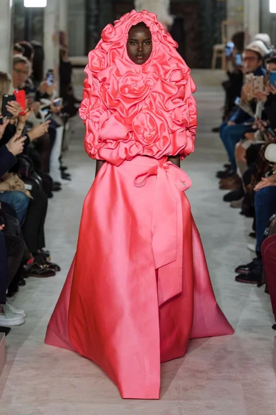 Look 1